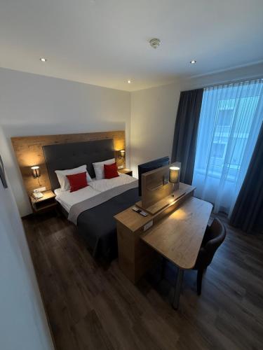 room detail thumbnail 0