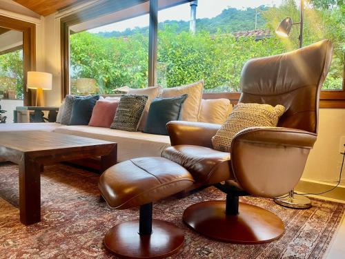 House - Gated Community - 3 en-suites - Pool - Air Conditioning in Ponta das Canas