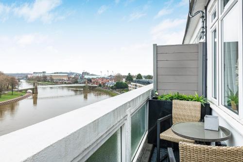 設施, Beautiful 1 Bed Penthouse on The River Trent in 康普頓阿克斯