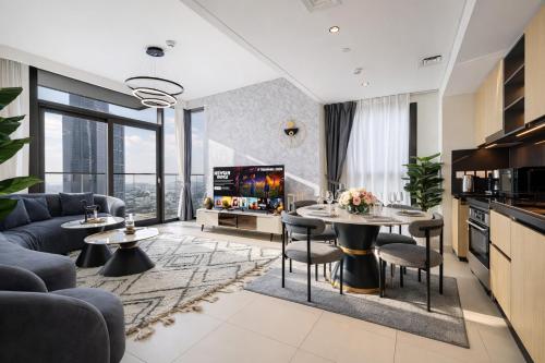 Exceptional 2 Bedroom Apartment! High Floor! Amazing Rooftop! Burj Crown by Emaar, Dubaj