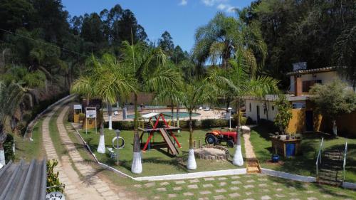 Recanto dos Carvalhos - Pousada Camping
