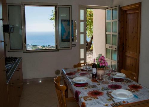 Agriturismo Le Ville con Piscina idromassaggio, Capo Vaticano 3