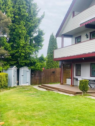 Udvendig, Beautiful & cozy 3-room apartment in private house in Fenstad