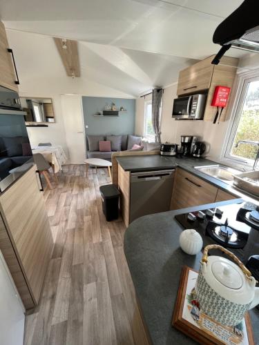 Mobil home Emilie et Yohan in 維龍紹