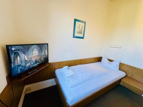 1 twin bed