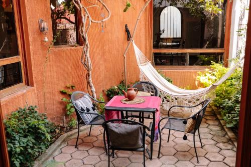 Luminosa casa en barrio famoso