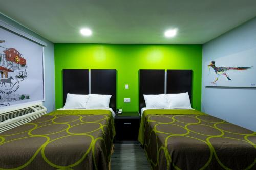 Executive Inn Fort Stockton - image 2