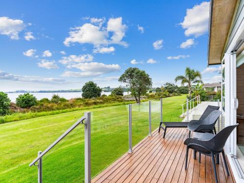 Beachfront Escape - Snells Beach Holiday Home