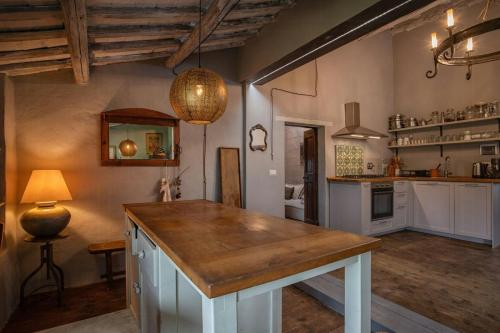 المنظر الخارجي, Historic Farmhouse With Loggia In Cortona in Centoia