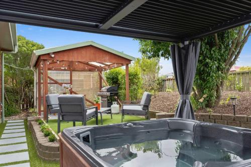 Cedar View - Close to Skyline & Zorb with Spa Pool in 諾剛霍塔哈