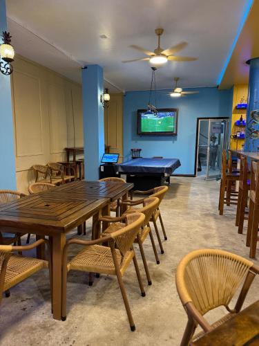 Hotel Royal Blue & Golf Cart Rental – San Pedro