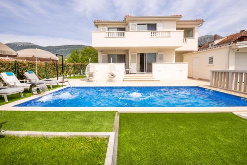 Villa Bachin – khách sạn tại Kastel Kambelovac