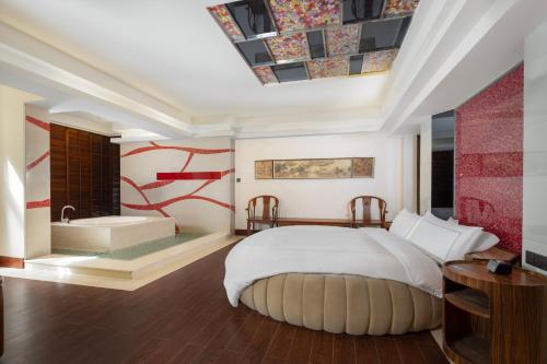 room detail thumbnail 0