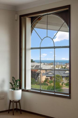 Vaade, The Lookout Retreat-Shell Cove in Shellharbour