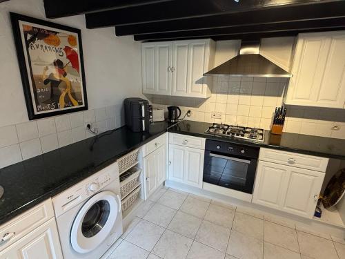 Luxury rural farmhouse retreat ideal for families with a jacuzzi hot tub in Beauchêne