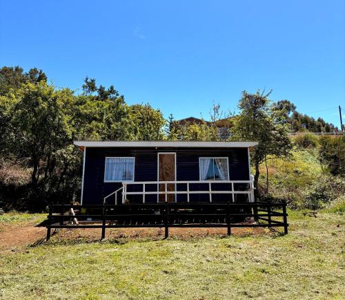 Cabañita Chilota II a pasos de la playa en Caulín
