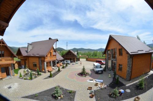 Sribni Rosy in Mykulychyn