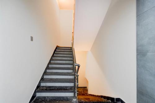 大廳, Super Townhouse Oak Premier Raidurg Biodiversity Park in 海德拉巴