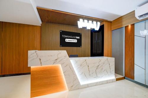 大廳, Super Townhouse Oak Premier Raidurg Biodiversity Park in 海德拉巴