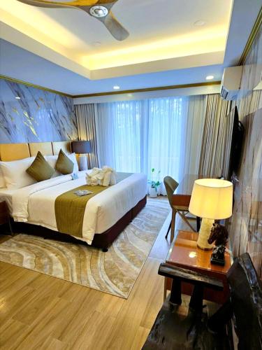 room detail thumbnail 1