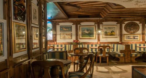 Hotel Ai Pini – Vigo di Fassa, TN