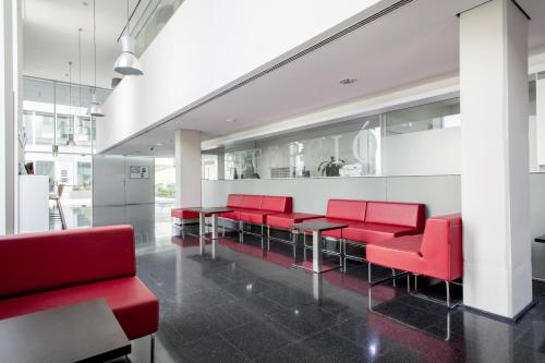 Előcsarnok, Residencia Universitaria Resa Roberto de Nobili in Sant Cugat del Valles