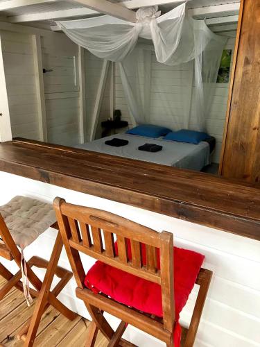 Bungalow moderne avec jardin privé à Grand Bourg (Bungalow moderne avec jardin prive a Grand Bourg) in แกรนด์-บูร์ก
