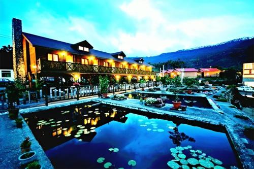 大湖底木屋民宿 - Nantou