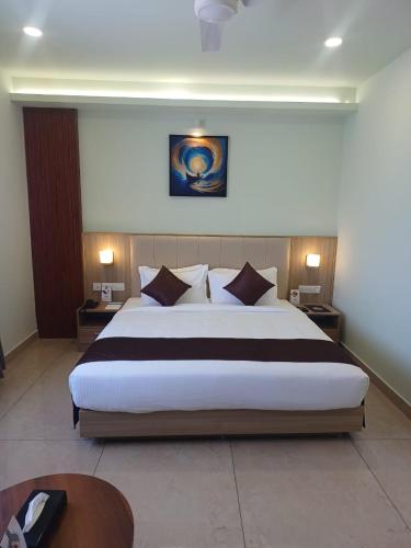 Hotel Maas Residency in Valikunama