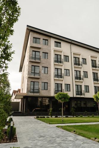 . Hotel Oasis