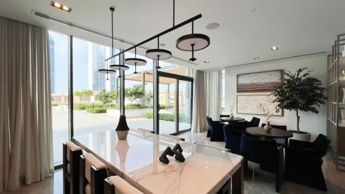 Luxury 4BR Burj Khalifa View Dubai Mall, Дубай (фото 10)