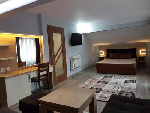 Ego 2 Guesthouse - image 6