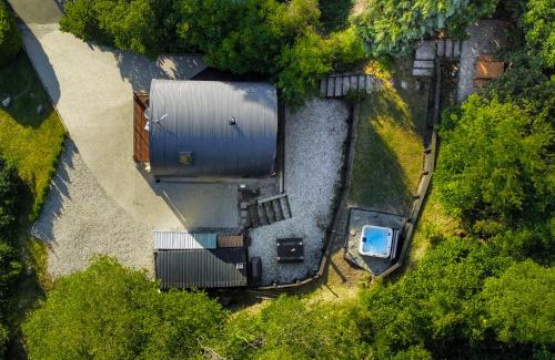 Arc House | 5min to Town • Spacious Loft House