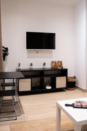 classy studio Zola - Metro 13 - ground floor - Location saisonnière - Saint-Ouen-sur-Seine