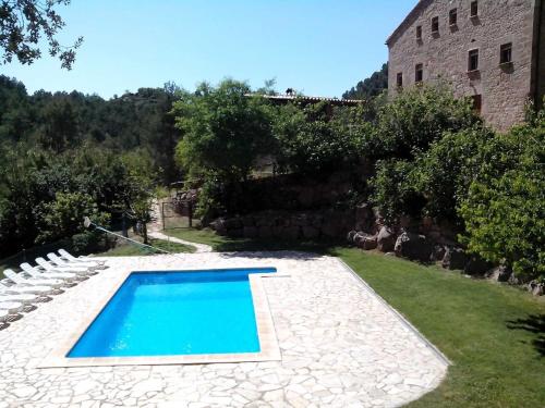 Large rural house with outdoor pool 1 hour from Barcelona gîte à louer la Coromina