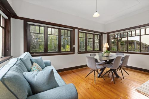 Relaxing Stay near Fairlight s Scenic Spots - image 2