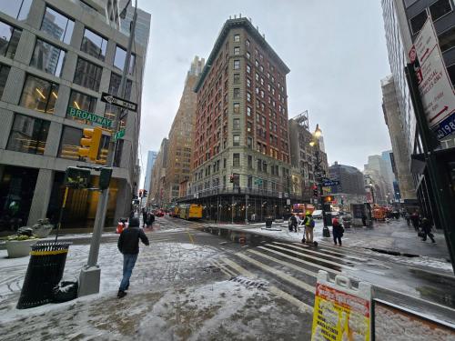 Metropolitan Studio Apartments Manhattan 2