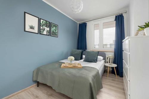 Comfortable One Bedroom Apartment Next to the Spodek in Katowice by Noclegi Renters
