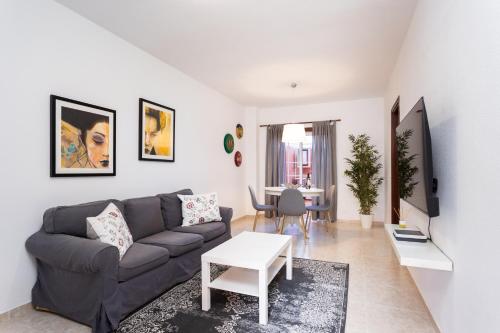 TenoHomes Warm and Comfortable Stay, Los Silos gîte à louer Tanque