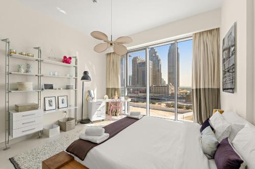 VayK - Elegant Canal-Front 1 BD in a Prime Location - image 4
