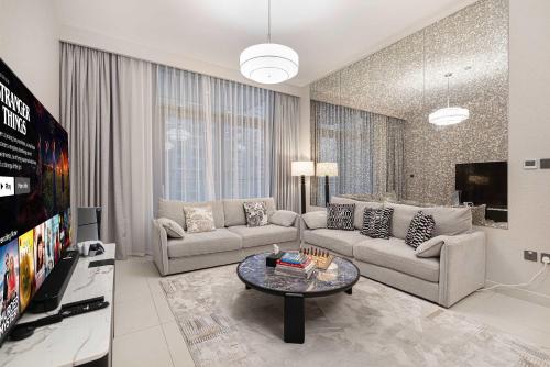 Luxury 4BR Burj Khalifa Opera District, Dubaï (photo 2)