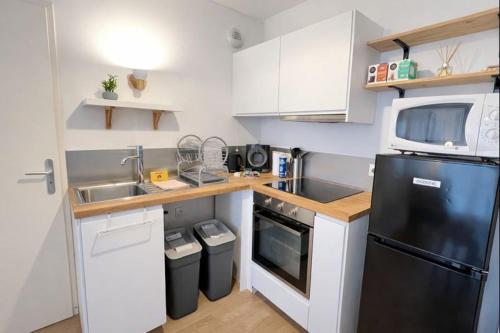 Cozy apartment with balcony 15 minutes from Lille in Faches-Thumesnil