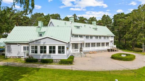 Unterkunft von außen, Onsala Herrgård B&B (Onsala Herrgard B&B) in Onsala