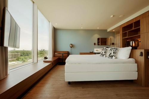 1 queen bed