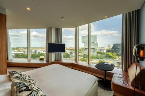 room detail thumbnail 0