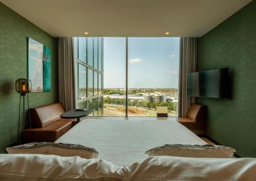 room detail thumbnail 1