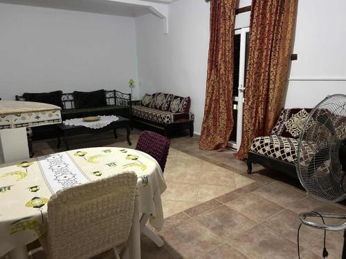 Résidence El Mahdi (Residence El Mahdi) in Ain El Turk