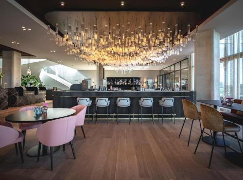 Van der Valk Hotel Amsterdam Zuidas - main image