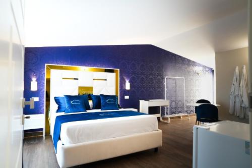 Rooms Vesuvio Est in Striano