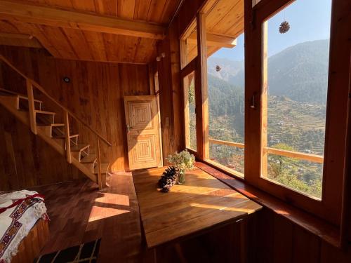 Jalori View Log House Jibhi photo 4